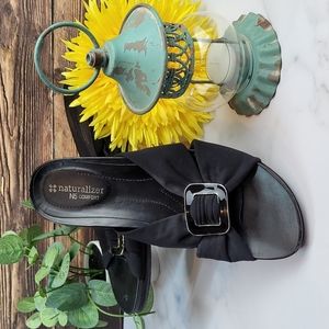 NATURALIZER BLACK WEDGE SLIDES